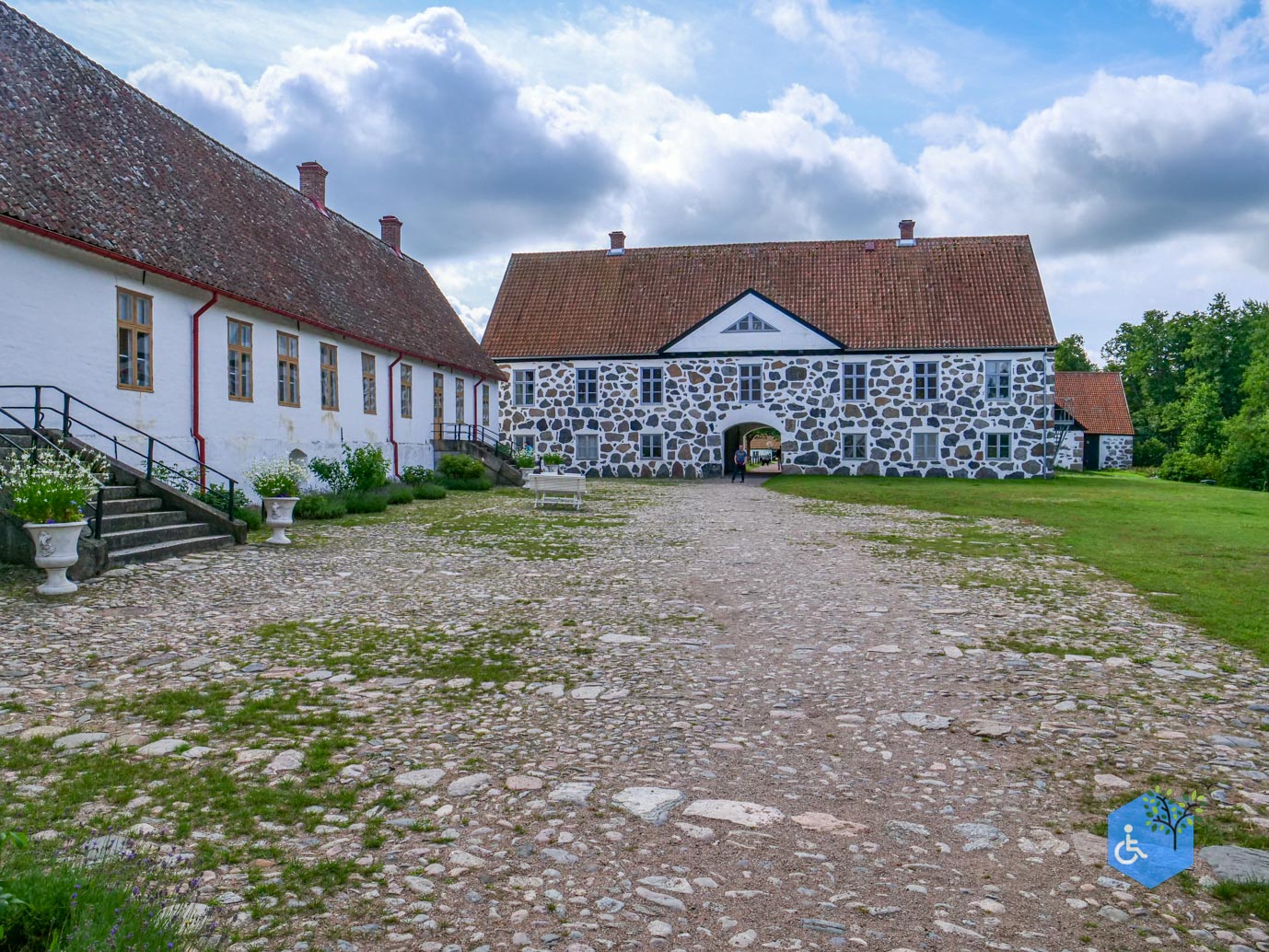 Hassleholm_Hovdala_Slott_01-04-2025-09